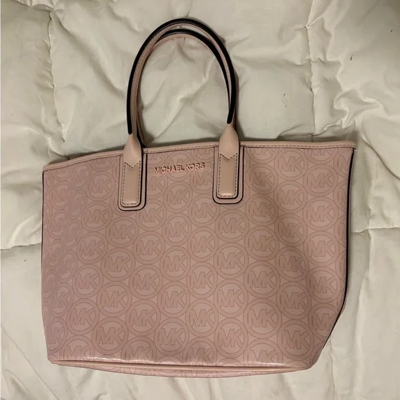 Michael Michael Kors Jodie
Small Logo Jacquard Tote Bag - Picture 2 of 3